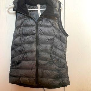 Lululemon Black/grey vest